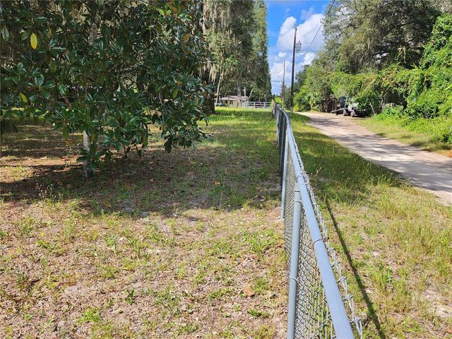 16930 SE 1ST LANE, Silver Springs, FL 34488