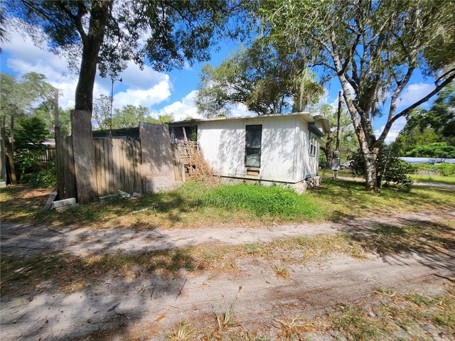 16930 SE 1ST LANE, Silver Springs, FL 34488