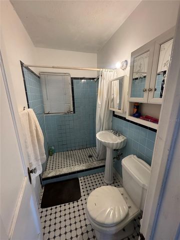 312 HILLMAN STREET, New Smyrna Beach, FL 32168