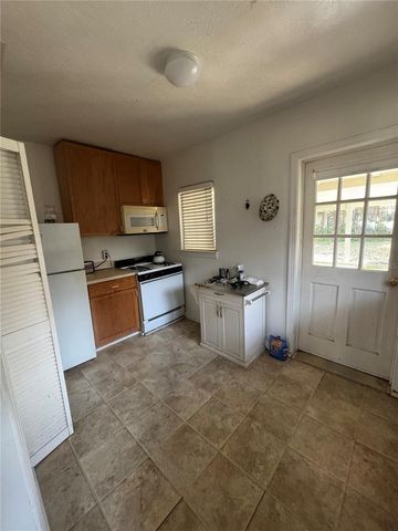 312 HILLMAN STREET, New Smyrna Beach, FL 32168