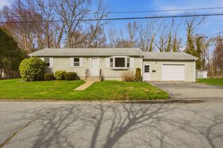 53 Butternut Rd, Somerset, MA 02726
