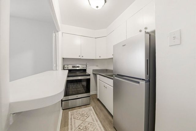 6118 N Sheridan Road 506, Chicago, IL 60660