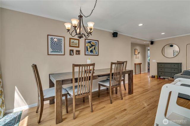 13041 25th Avenue NE, Seattle, WA 98125