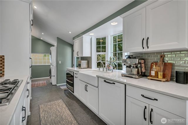 13041 25th Avenue NE, Seattle, WA 98125