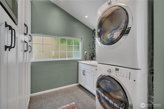 13041 25th Avenue NE, Seattle, WA 98125