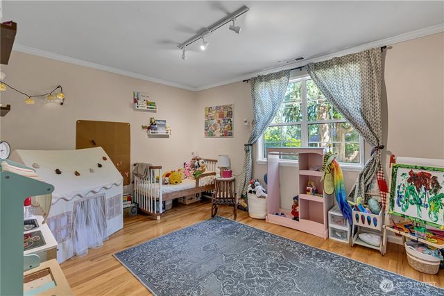 13041 25th Avenue NE, Seattle, WA 98125
