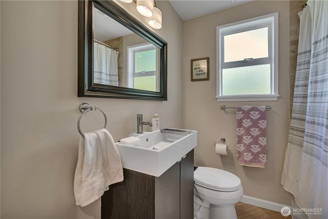 13041 25th Avenue NE, Seattle, WA 98125