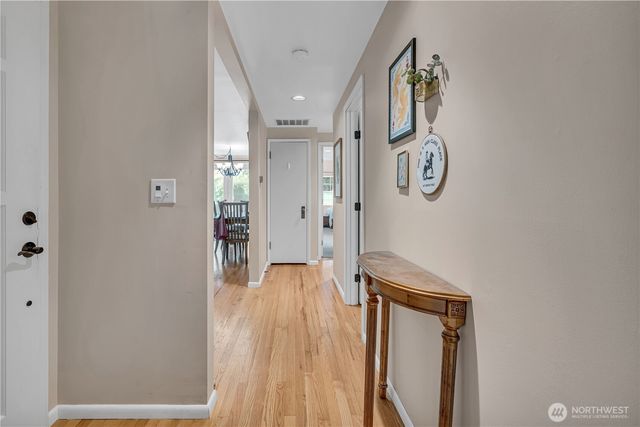 13041 25th Avenue NE, Seattle, WA 98125