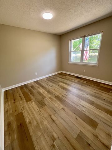 2229 Cherry Dr, Pulaski, TN 38478