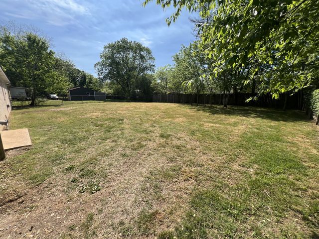 2229 Cherry Dr, Pulaski, TN 38478