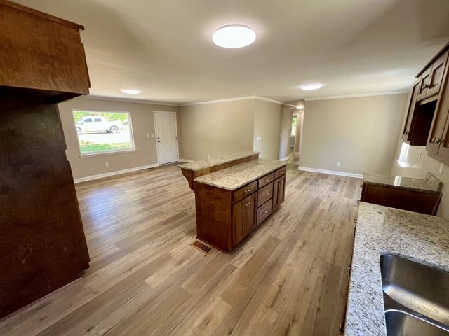 2229 Cherry Dr, Pulaski, TN 38478
