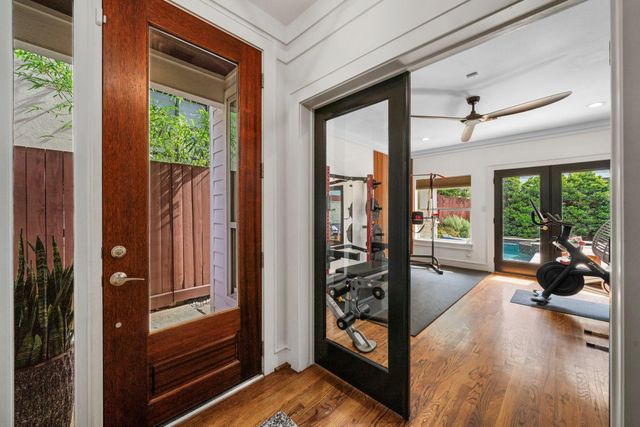 106 Arnold Street, Houston, TX 77007