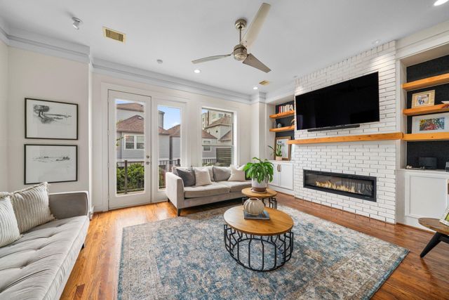 106 Arnold Street, Houston, TX 77007