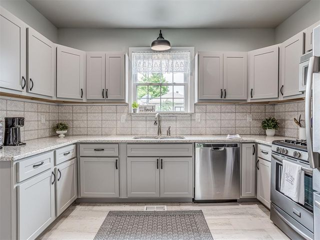 802 N Ash Street, Guthrie, OK 73044