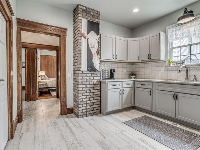 802 N Ash Street, Guthrie, OK 73044