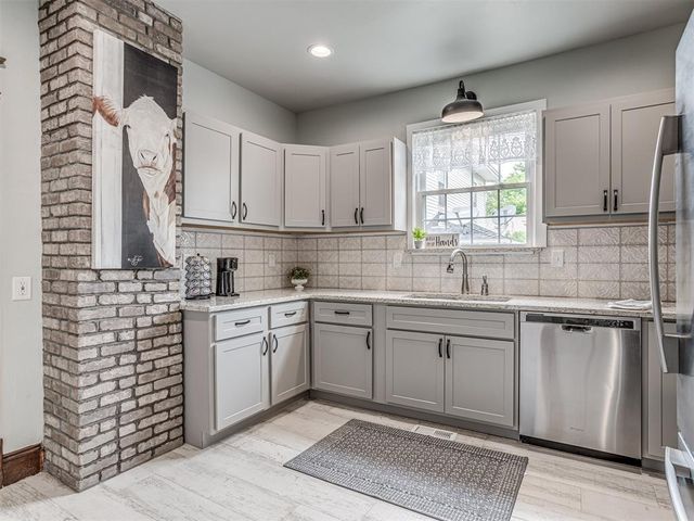 802 N Ash Street, Guthrie, OK 73044