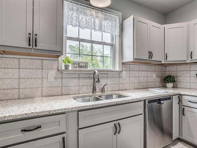 802 N Ash Street, Guthrie, OK 73044