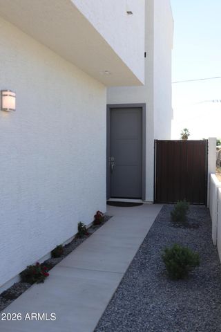 2041 E MICHIGAN Avenue 1, Phoenix, AZ 85022