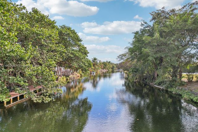 299 S Biscayne River Dr, Miami, FL 33169