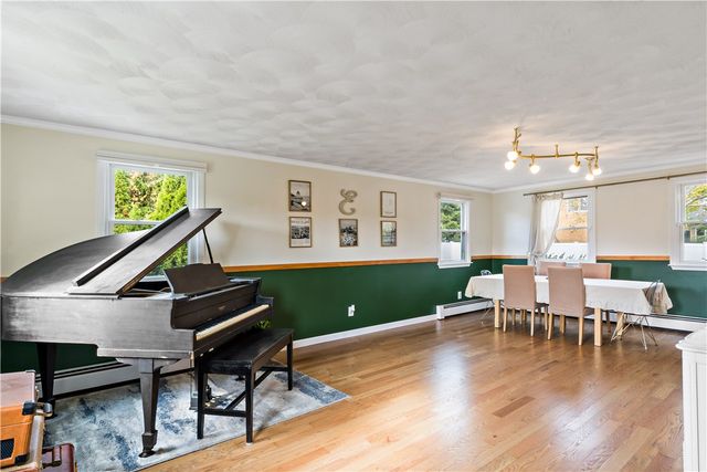 136 Silverwood Lane, West Warwick, RI 02893