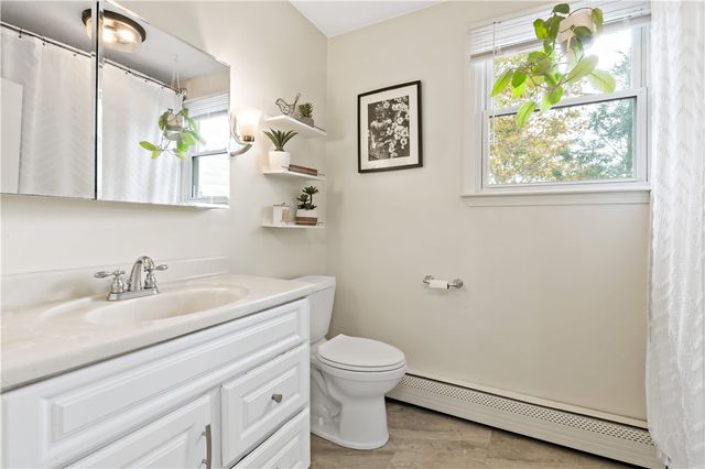 136 Silverwood Lane, West Warwick, RI 02893