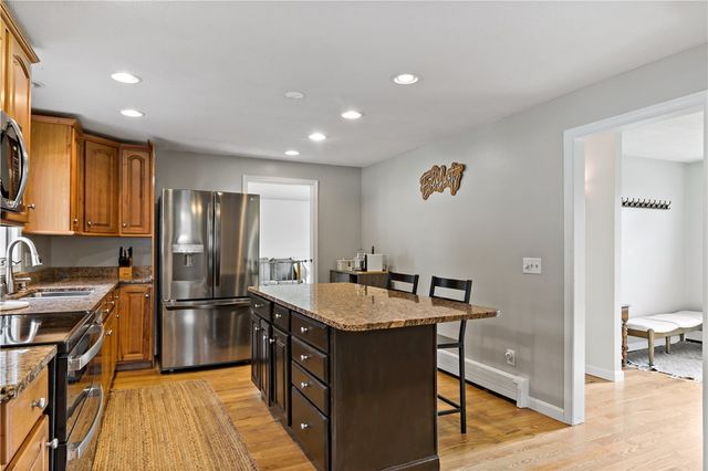 136 Silverwood Lane, West Warwick, RI 02893