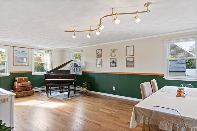 136 Silverwood Lane, West Warwick, RI 02893