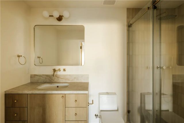 1249 Seward Street, Los Angeles, CA 90038