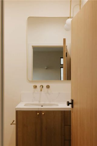 1249 Seward Street, Los Angeles, CA 90038