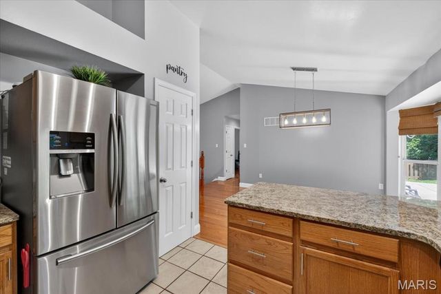 1815 Fox Pointe Drive, Arnold, MO 63010