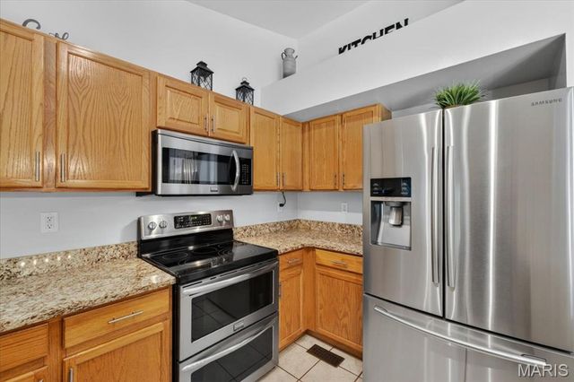 1815 Fox Pointe Drive, Arnold, MO 63010