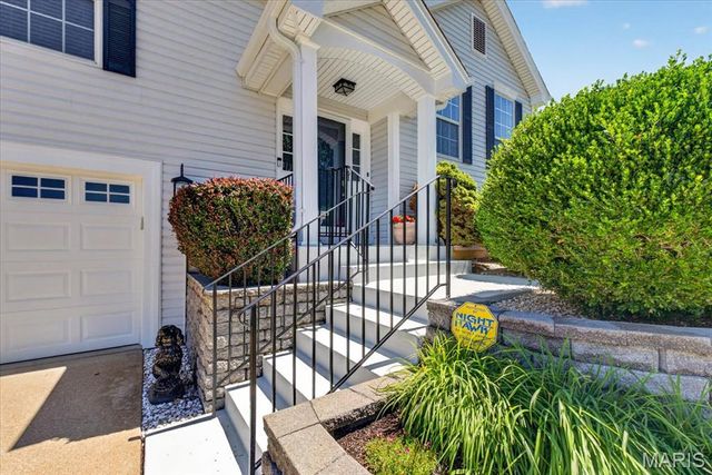1815 Fox Pointe Drive, Arnold, MO 63010