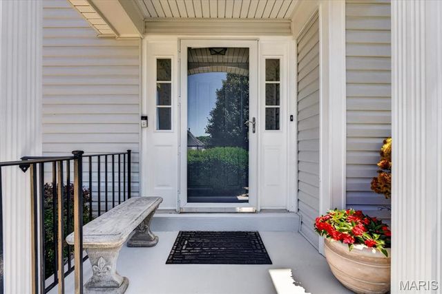 1815 Fox Pointe Drive, Arnold, MO 63010