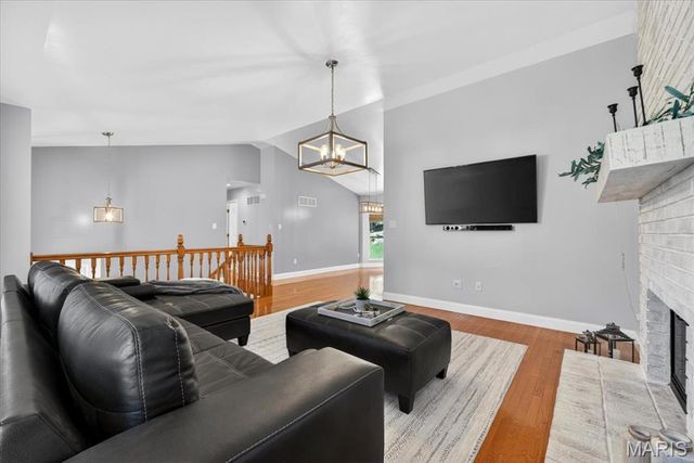 1815 Fox Pointe Drive, Arnold, MO 63010