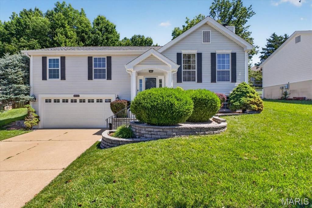 1815 Fox Pointe Drive, Arnold, MO 63010