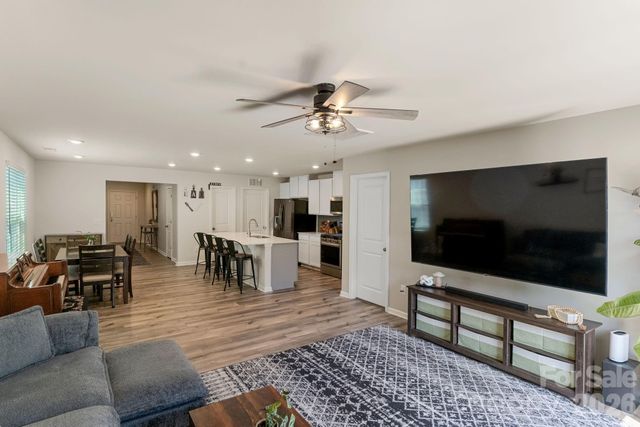 182 Brentwood Drive, Statesville, NC 28625