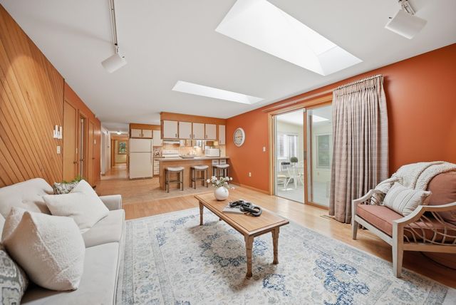 11 Dahl Road, Merrimack, NH 03054