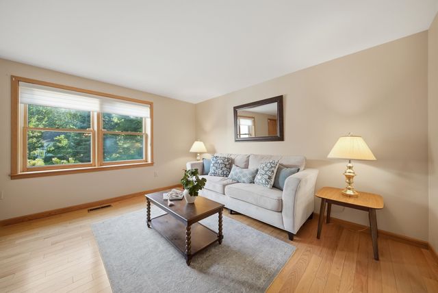 11 Dahl Road, Merrimack, NH 03054