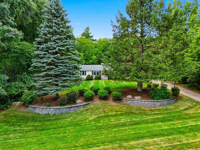 11 Dahl Road, Merrimack, NH 03054