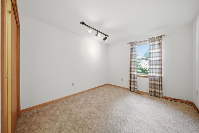 11 Dahl Road, Merrimack, NH 03054