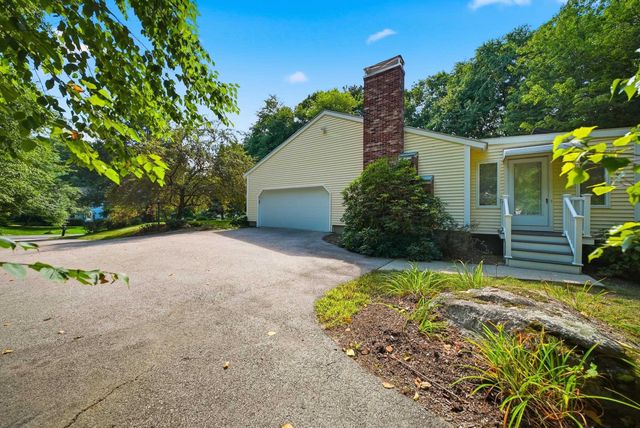 11 Dahl Road, Merrimack, NH 03054