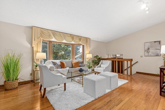 4640 Goldenrod Lane N, Plymouth, MN 55442