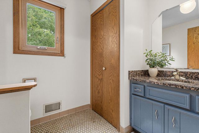 4640 Goldenrod Lane N, Plymouth, MN 55442