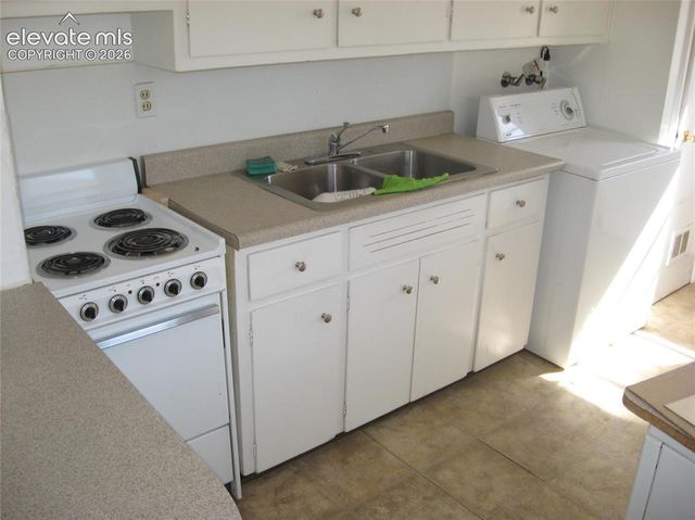 1717 S Wahsatch Avenue, Colorado Springs, CO 80905