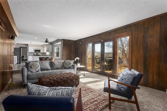 9709 N Harrison Street, Kansas City, MO 64155