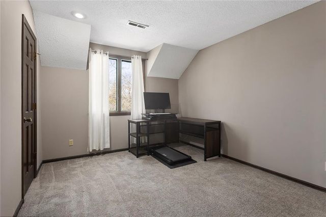 9709 N Harrison Street, Kansas City, MO 64155