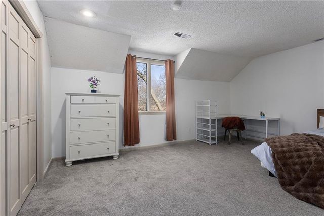 9709 N Harrison Street, Kansas City, MO 64155