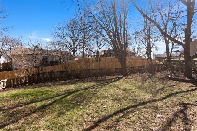 9709 N Harrison Street, Kansas City, MO 64155