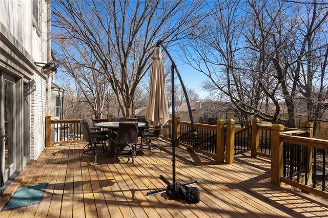 9709 N Harrison Street, Kansas City, MO 64155