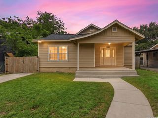 1030 W WINNIPEG AVE, San Antonio, TX 78225